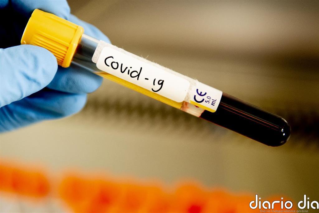 EAU confirma su máximo diario de casos de coronavirus desde mayo
