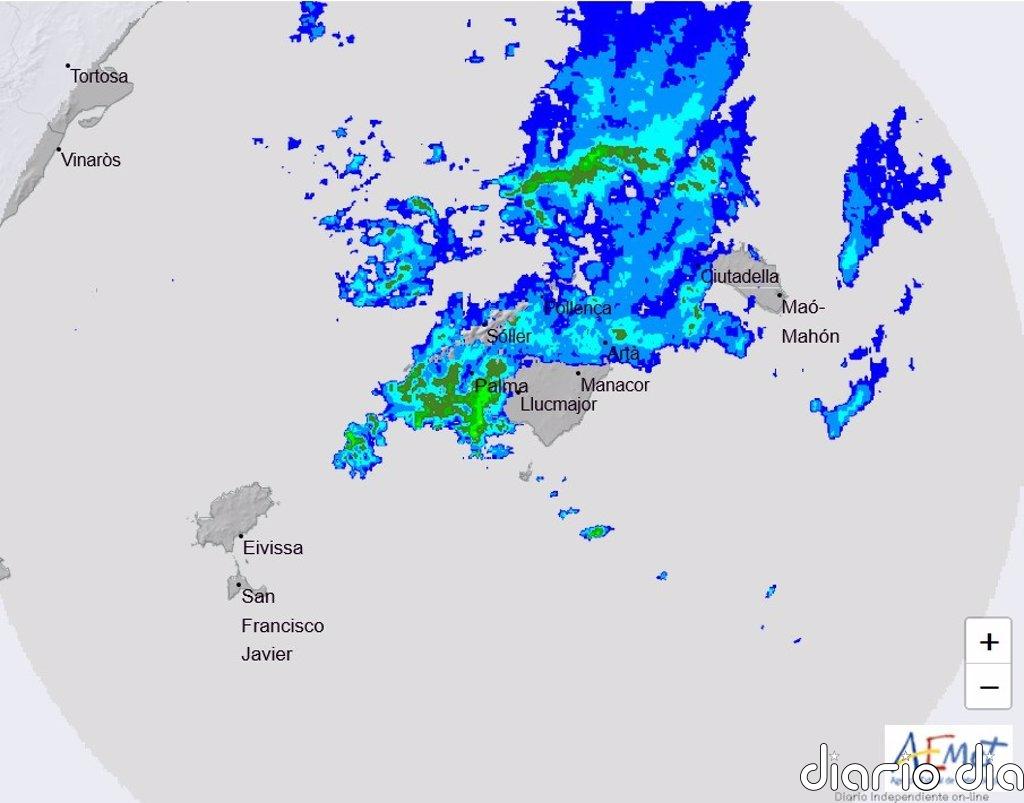 El 112 contabiliza 28 incidentes en Mallorca por las fuertes lluvias, la mayoría inundaciones en calles y bajos