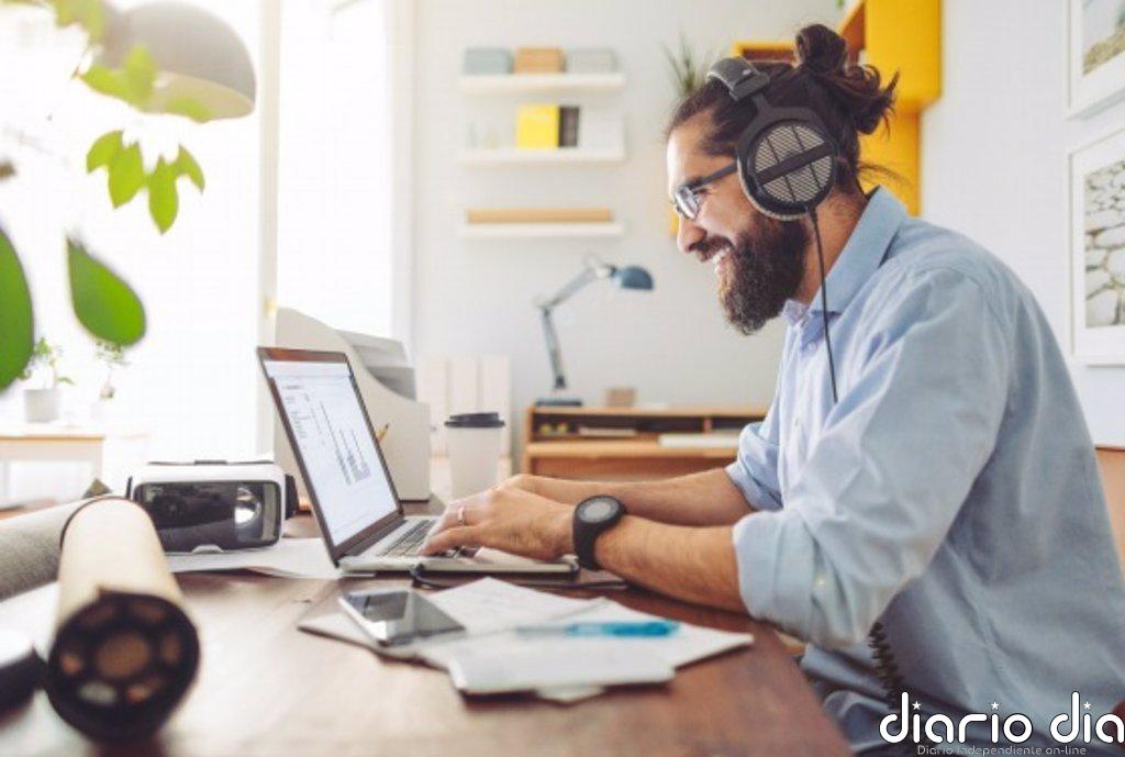 El 81,6% de empresas dice estar a favor de una normativa que regule el teletrabajo, según una encuesta