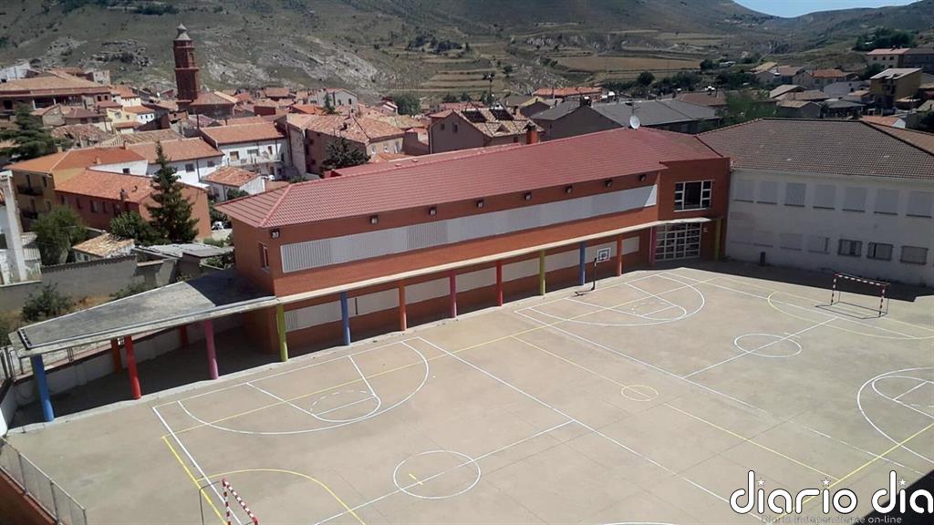 El Ayuntamiento de Utrillas distribuirá mascarillas reutilizables y geles entre sus escolares