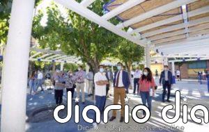 El barrio murciano de La Paz estrena una renovada pérgola de 375 metros cuadrados y un huerto escolar en calle Río Mundo