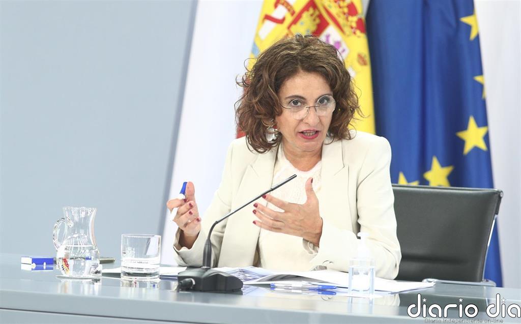 El Gobierno descarta la baja laboral para padres con hijos en cuarentena pero PCR negativa
