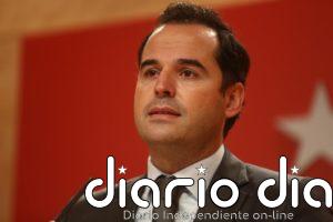 Aguado insta a Vox a rectificar y no "justificar" los disturbios de ayer en Barcelona contra las restricciones