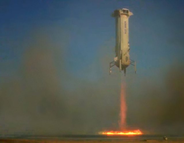 Blue Origin prueba con éxito nueva tecnología de alunizaje de la NASA Simulación de alunizaje de un cohete New Shepard con el nuyevo sensor de precisión de la NASA
