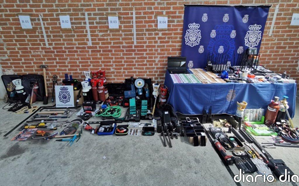 Cae una banda internacional de butroneros asentada en Alcalá que actuó en Cáceres, Cádiz y Burgos