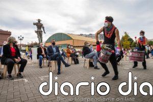 Camargo inaugura la nueva biblioteca municipal en Cros como un"salto al futuro"