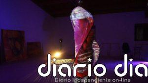 Cómo el arte y la tecnología reinventan la distancia social a través de los 'teleabrazos'