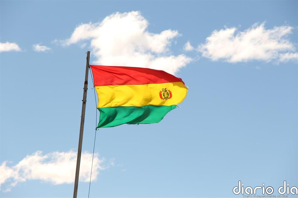 Defensoría boliviana pide a la Fiscalía iniciar acciones legales ante llamados a un "Gobierno civil-militar"