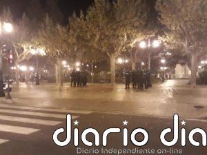 Disturbios en El Espolón logroñés tras una convocatoria organizada por redes sociales contra las restricciones