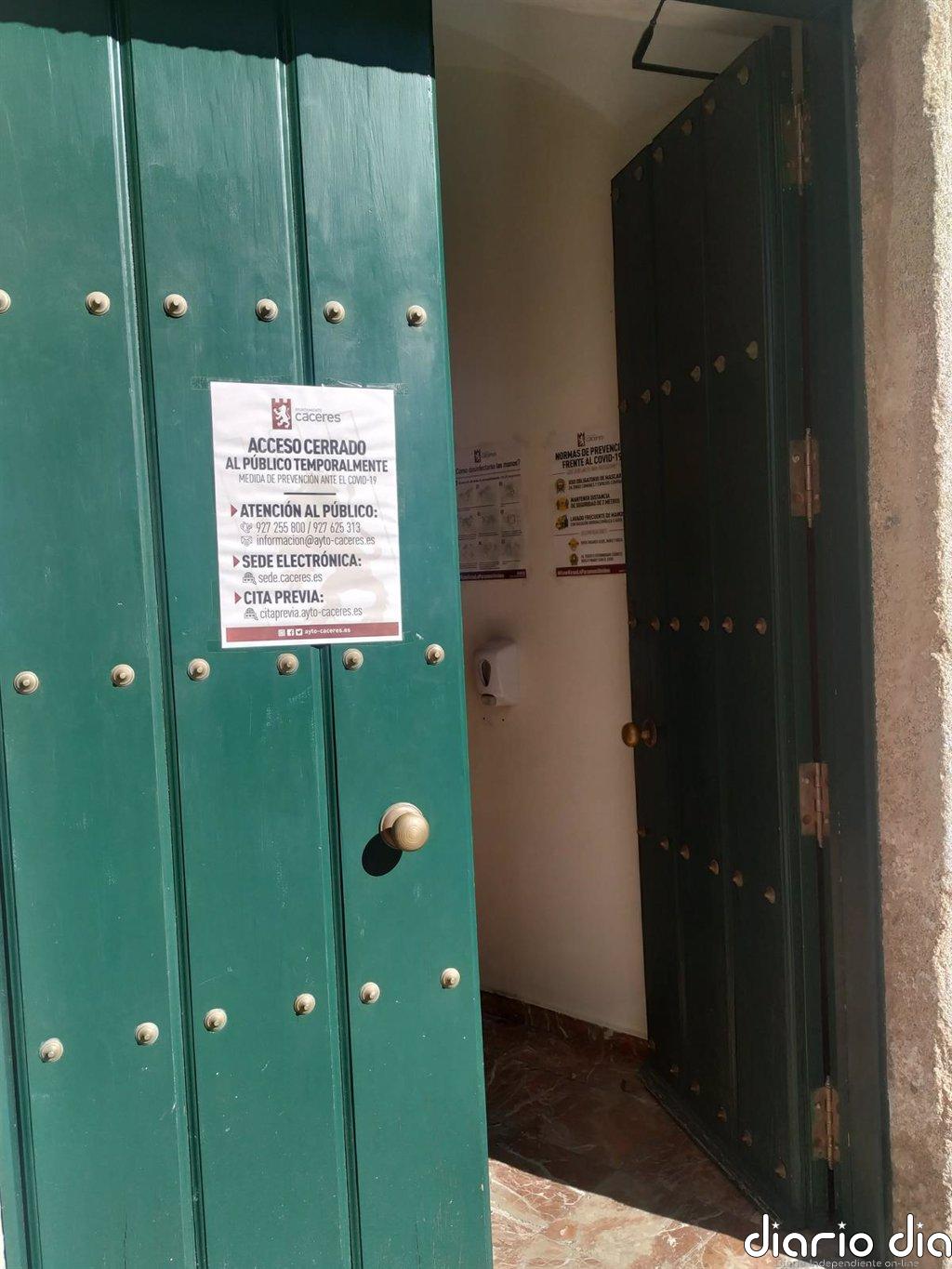 El Ayuntamiento de Cáceres dotará de un teléfono directo y un e-mail a cada servicio para mejorar la atención ciudadana