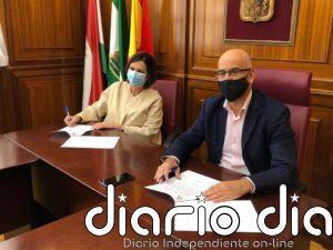 El Ayuntamiento de Santa Fe (Granada) suscribe un convenio con Salud para mejorar la atención sanitaria