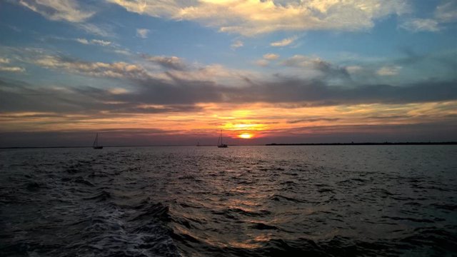 El calentamiento se hace patente lentamente en el fondo del océano Un nuevo estudio encuentra que las temperaturas en las profundidades del mar fluctúan más de lo que los científicos pensaban anteriormente.