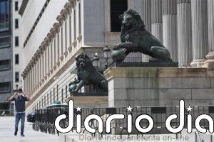 El Congreso pide agilizar la concesión de permisos de trabajo y residencia a los jóvenes migrantes