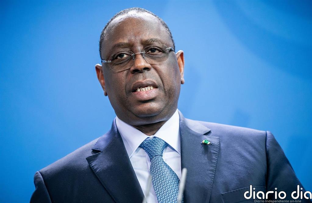 El presidente de Senegal disuelve el Gobierno y destituye a funcionarios del país