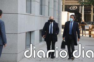 Fernández Díaz niega recibir indicaciones de Rajoy y Cospedal sobre Kitchen y Fiscalía pide requisar su teléfono