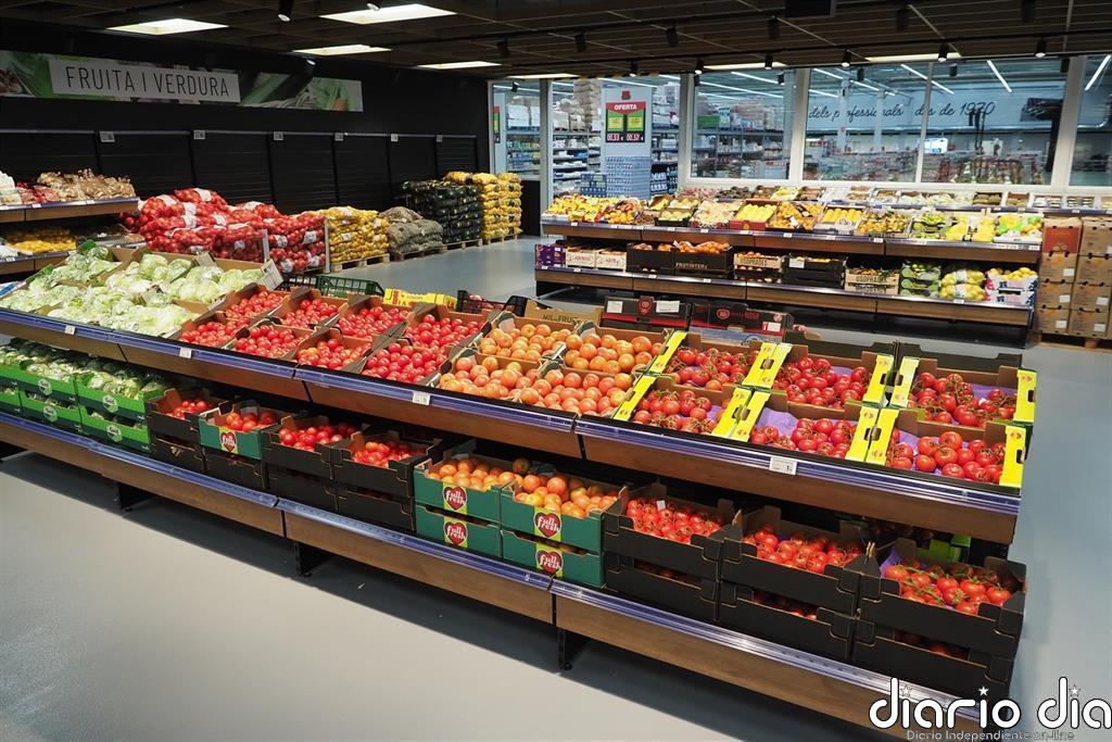 GM Food inaugura la reforma del primer 'cash&carry' de España al cumplir 50 años