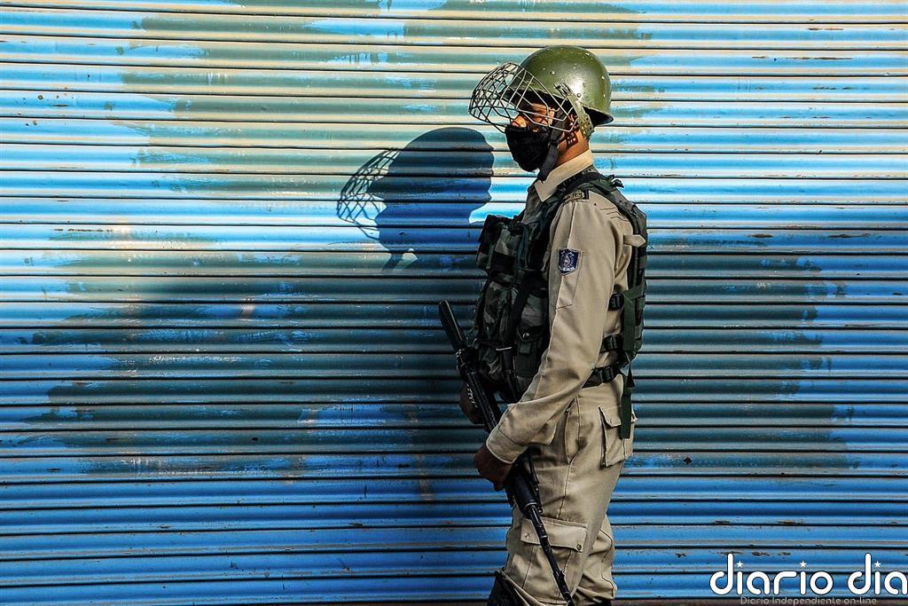 HRW denuncia a India por usar "operaciones antiterroristas" para silenciar disidentes, activistas y periodistas