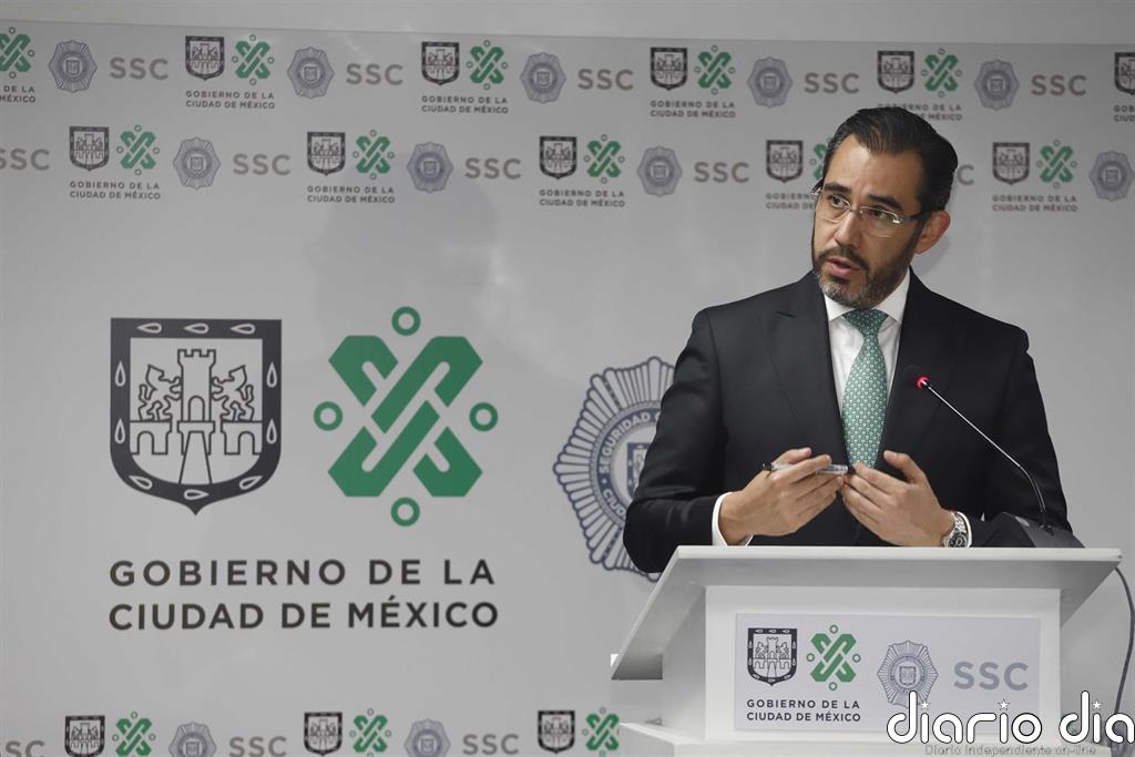 Interpol emite una alerta roja para la captura de los exjefes de la Policía mexicana Jesús Orta y Frida Zamora
