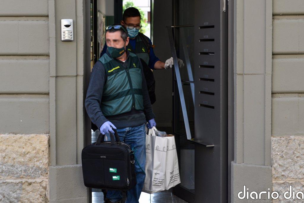 La Guardia Civil practica 21 detenciones por desvío de fondos del entorno independentista y recalificación de terrenos