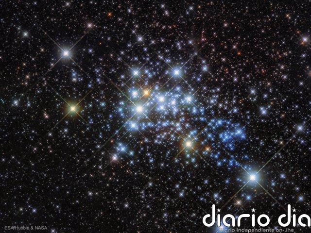 La mayoría de estrellas aisladas son expulsadas por sus cúmulos Cúmulo de estrellas masivo llamado Westerlund 1