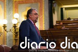 La oposición reprocha al Gobierno el retraso del prometido estatuto para la gran industria