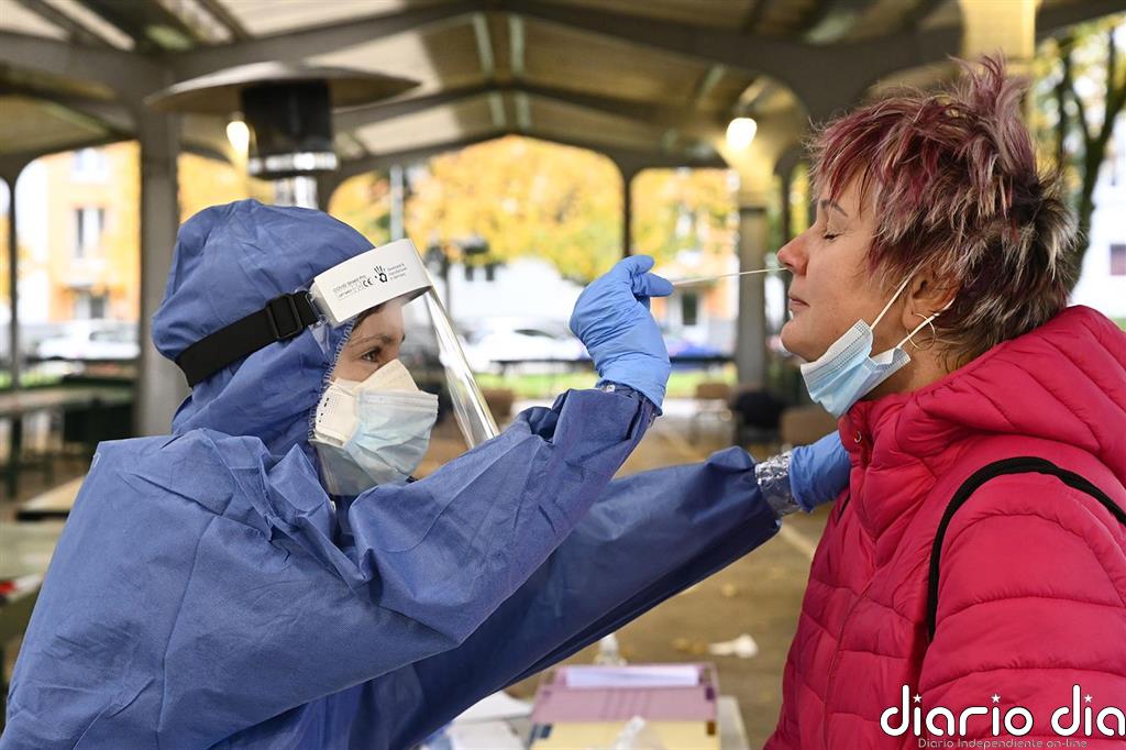 La pandemia alcanza su techo global de contagios diarios con más de 565