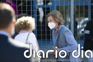 La Reina Sofía conoce el trabajo del Banco de Alimentos de Las Palmas que atiende a 134 entidades