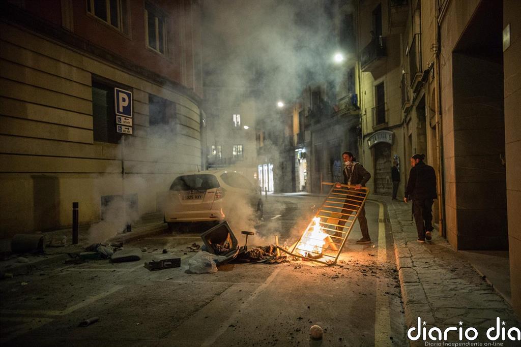 Los altercados en Barcelona contra las restricciones dejan 15 detenidos y 30 heridos