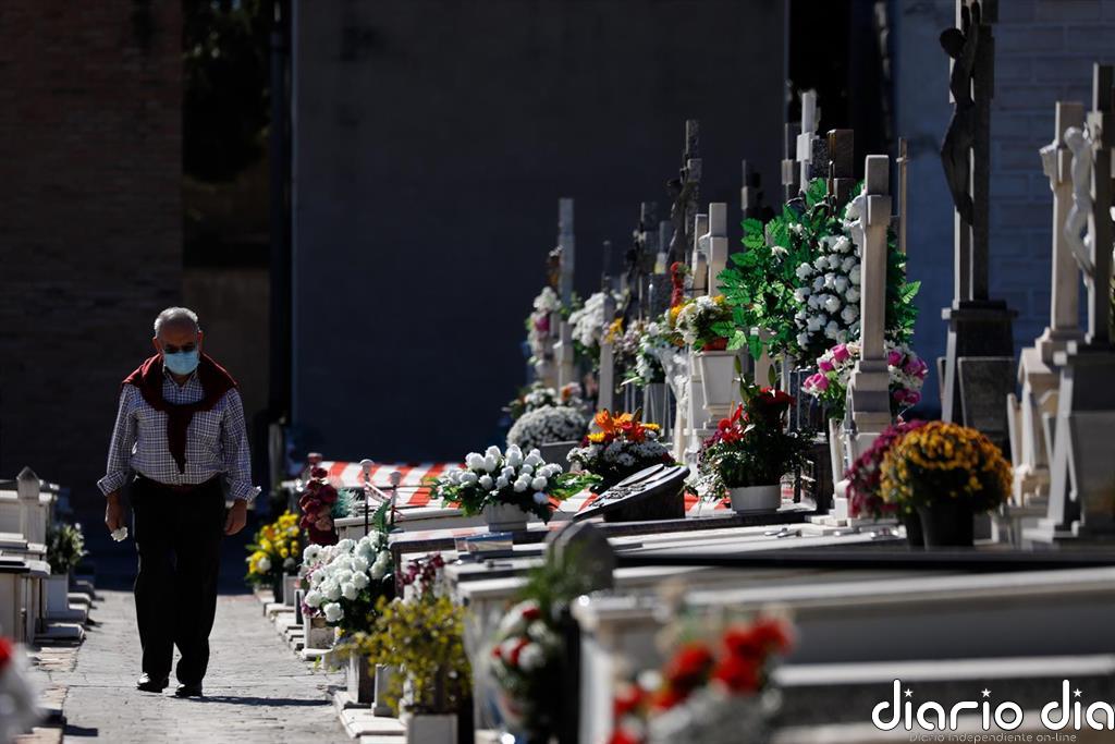 Los cementerios españoles tendrán control de aforo el Día de Todos los Santos y aconsejan visitas breves por la pandemia