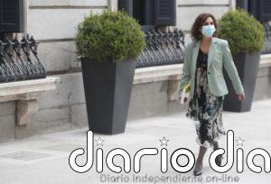 Montero se abre a suprimir el impuesto al diésel y dice que más que subida fiscal se hacen "ajustes"