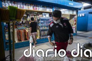 Perú registra casi 900 casos y Vizcarra considera que la pandemia da "una tregua" al país