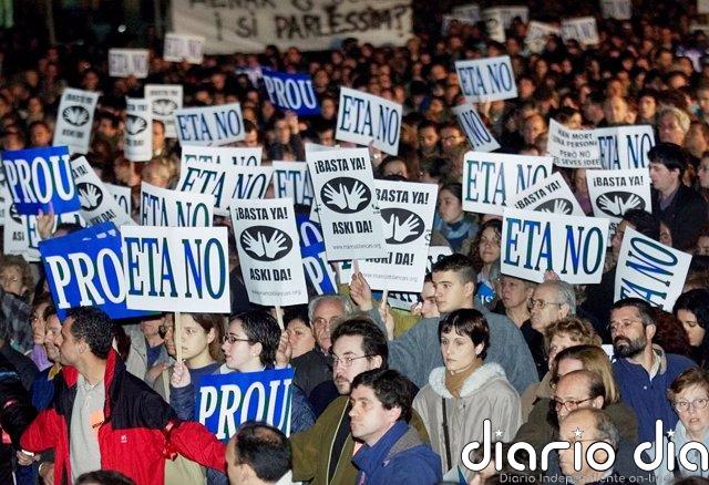 20 años del atentado de Ernest Lluch: cuando ETA mató al exministro que defendía el diálogo con el nacionalismo