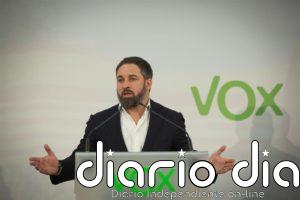 Abascal pide "trabajar unidos" y "sin división" ante "la expansión del comunismo"