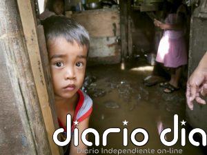 Al menos 24 muertos y 1,6 millones de personas afectadas por el paso del tifón 'Goni' por Filipinas