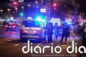 Al menos cinco muertos en el atentado de Viena, obra de un islamista previamente condenado