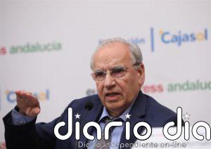 Alfonso Guerra se suma a la iniciativa de Carmona y exdirigentes PSOE en defensa del carácter vehicular del castellano