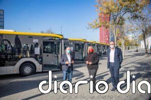 AMB presenta 12 nuevos autobuses híbridos para renovar la flota en el Baix Llobregat