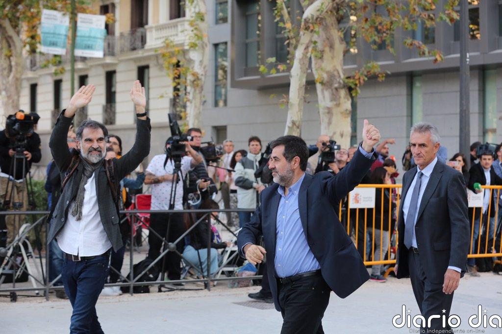 Amnistía Internacional: TC, Gobierno y Congreso pueden "corregir" la prisión de Sànchez y Cuixart