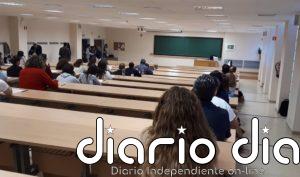 Andalucía pospone los exámenes presenciales en oposiciones a la Junta ante la "situación epidemiológica" de la pandemia