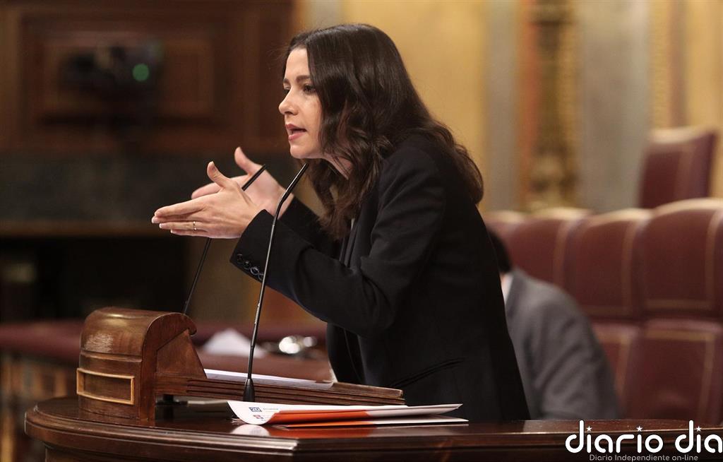 Arrimadas cree que Sánchez ha tenido que defender el apoyo de Bildu ante su militancia porque sabe que hay más opciones
