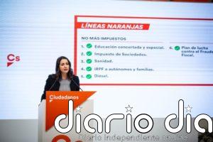 Arrimadas ignora las críticas de Girauta y De Quinto y dice que Cs no se sumará a la "oposición inútil" de PP y Vox