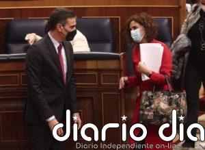 Arrimadas pide a Sánchez que no pacte los Presupuestos con ERC y Bildu y el presidente rechaza "vetos cruzados"