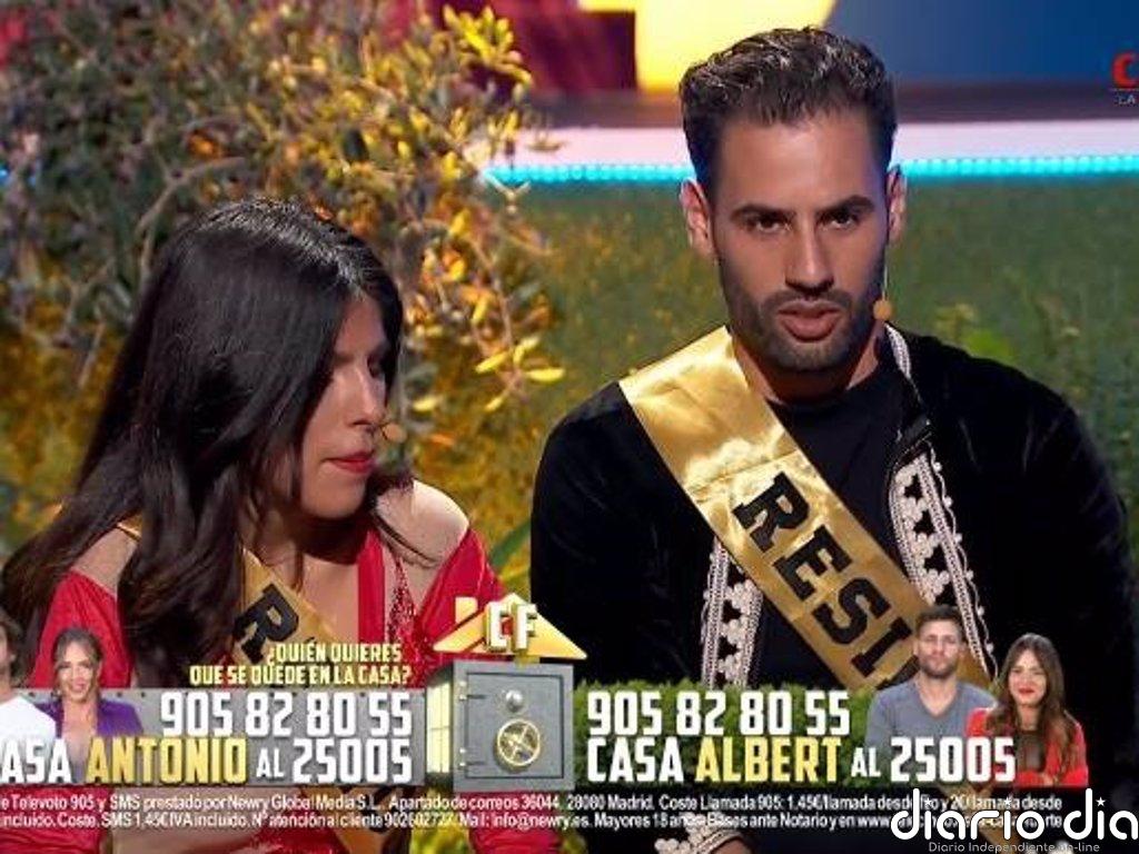 Asraf Beno reprocha a Isa Pantoja su poca atención: "Estás pasando los límites ¿eh? Esta no te lo perdono"