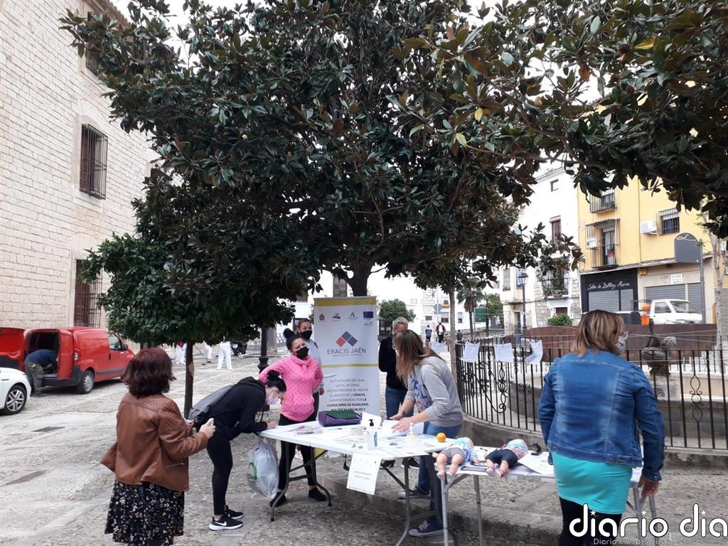 Ayuntamiento de Jaén lleva a El Valle y el casco antiguo el punto de información sociolaboral móvil