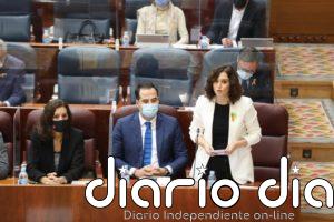 Ayuso carga con la "mezquina" 'Ley Celaá' porque es "liberticida" y busca igualar a "la baja"