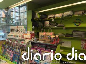 Barcelona abre un nuevo quiosco gestionado por personas con discapacidad en el Eixample