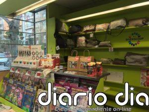 Barcelona abre un nuevo quiosco gestionado por personas con discapacidad en el Eixample