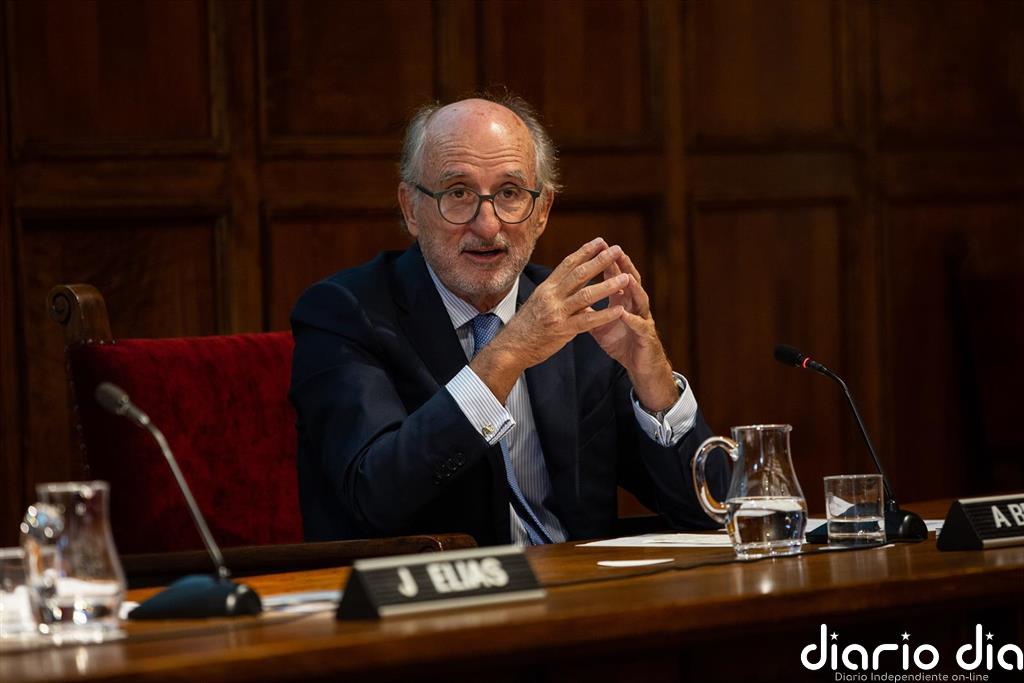 Brufau pide que tecnologías ya "maduras" puedan "coexistir" con lo eléctrico y lo renovable