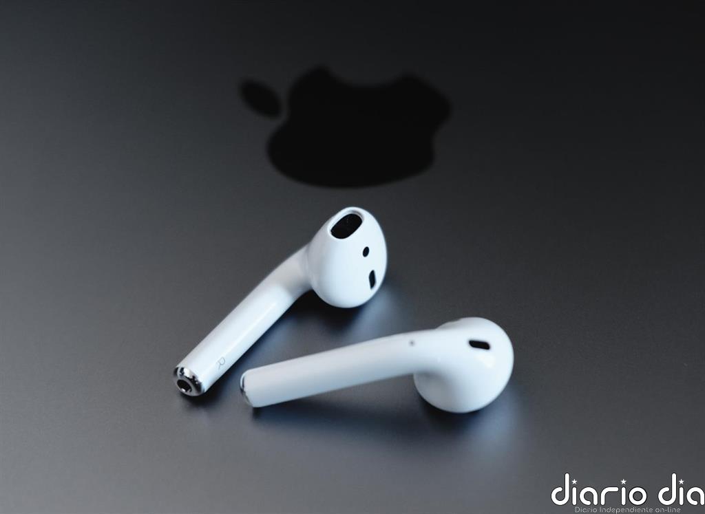 Caen tantos auriculares inalámbricos a las vías del tren que Panasonic tiene un dispositivo para recuperarlos