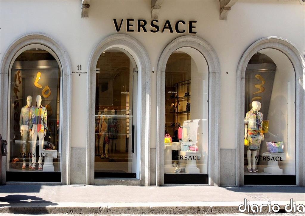 Capri, dueña de Versace, Michael Kors y Jimmy Choo, gana 103 millones en su segundo trimestre, un 67,1% más